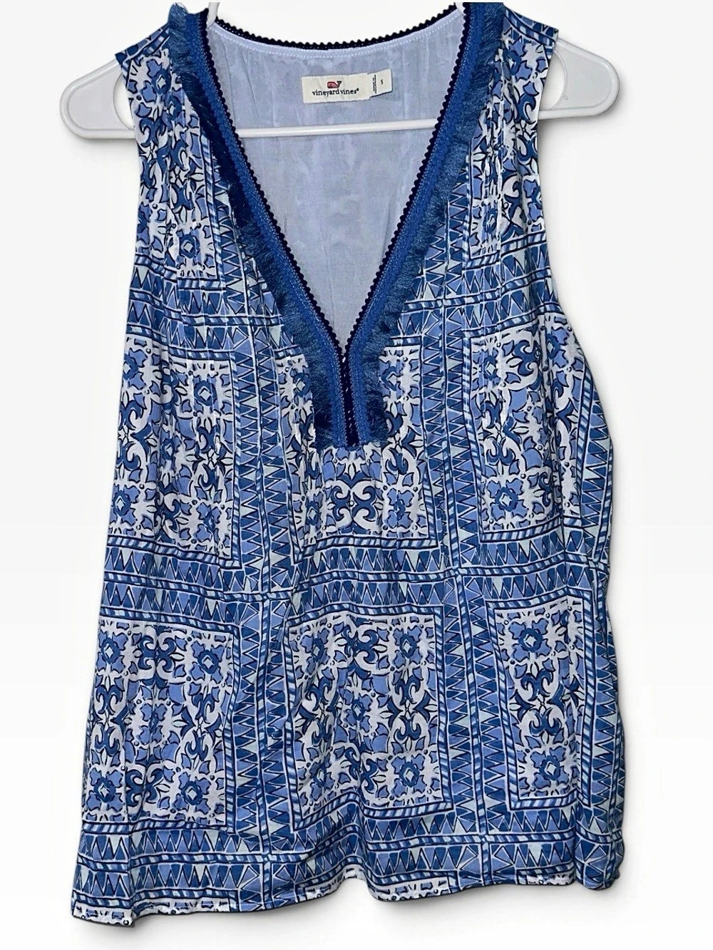vineyard vines Blue & White sleeveless top Size Small Like New